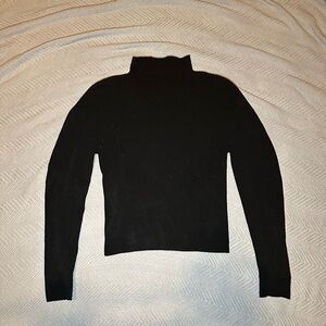 Fabletics Black Mockneck Keyhole Back Sport Top